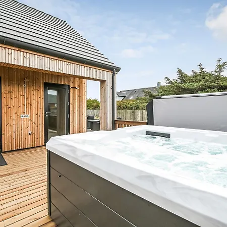 New House With Spa, Sauna & Dune Views Sj295